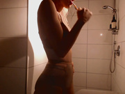 MissAlice_94 - Voyeur ASMR style Bathroom Routine