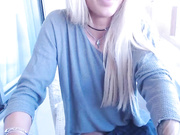American California Babe Plays With Clit