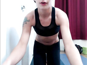 Hollihurricane - nice barefeet exercises