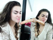 Chroniclove 4min dildo suck