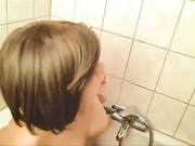 Liter weise Pisse Geschluckt