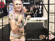 Exxxotica bondage