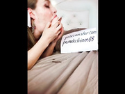 Hot Cam Girl Play With Toy Live On goldcamstar.com