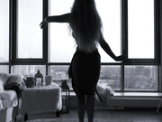 Arinna 009 Sexy Strip