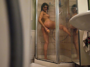 missrainbow spying on my sister in the shower