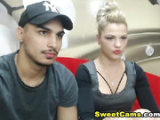 Hot Blonde Gives Her Man the Perfect Oral