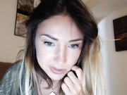 adanah camshow