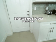 Monster ass cleaner