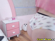 Sexy ass white chick fingers her pussy hard