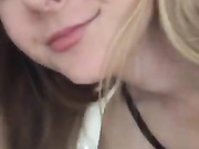 sweety_rylie horny blonde