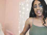 Pinklipz twerking