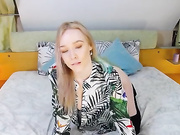 ANGELA_DI